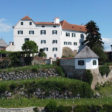 Schloss Kapfenstein Exterior foto